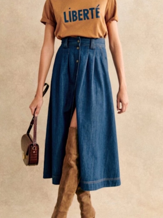 Sezane Dresses & Skirts - Sezane women’s denim skirt buttons size 38 us 6